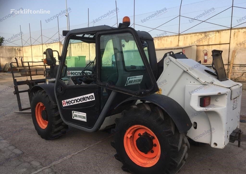 teleskopski viličar Bobcat T2566